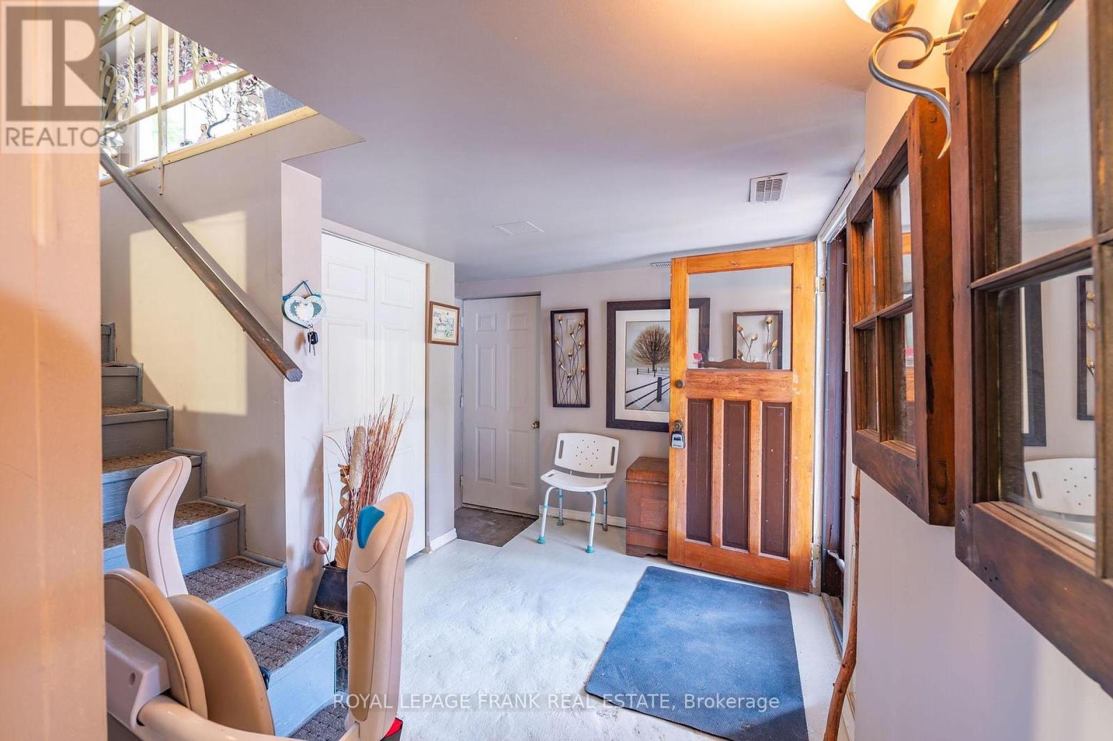 












153 FIFES BAY ROAD

,
Selwyn,




Ontario
K9J6X3

