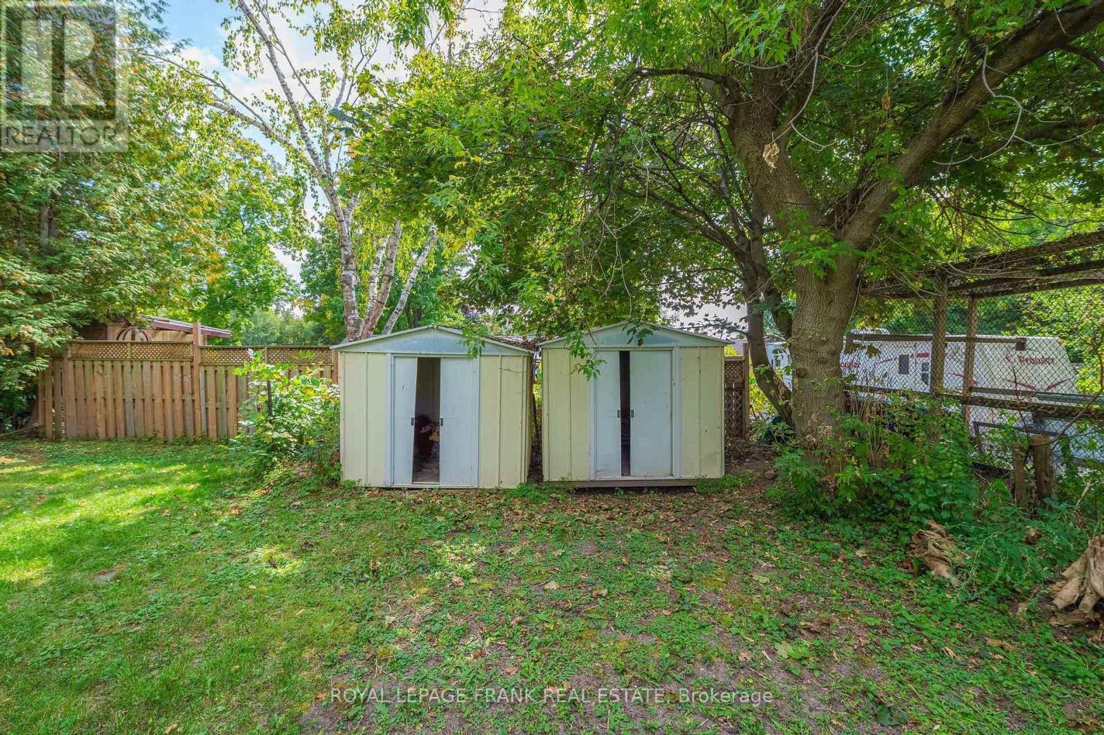












153 FIFES BAY ROAD

,
Selwyn,




Ontario
K9J6X3

