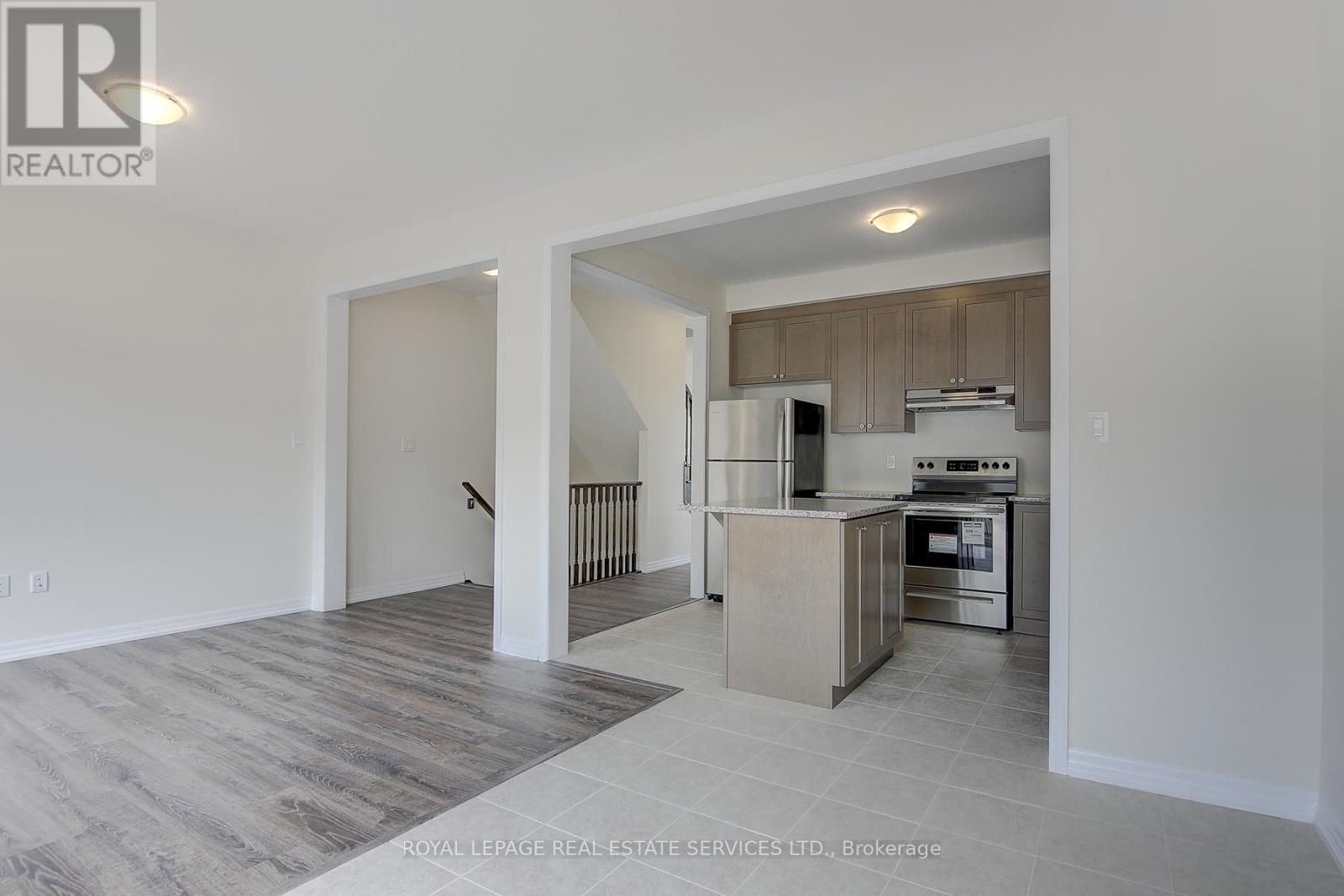 












8 - 3256 CHARLES FAY PASSAGE

,
Oakville,




Ontario
L6M1S2

