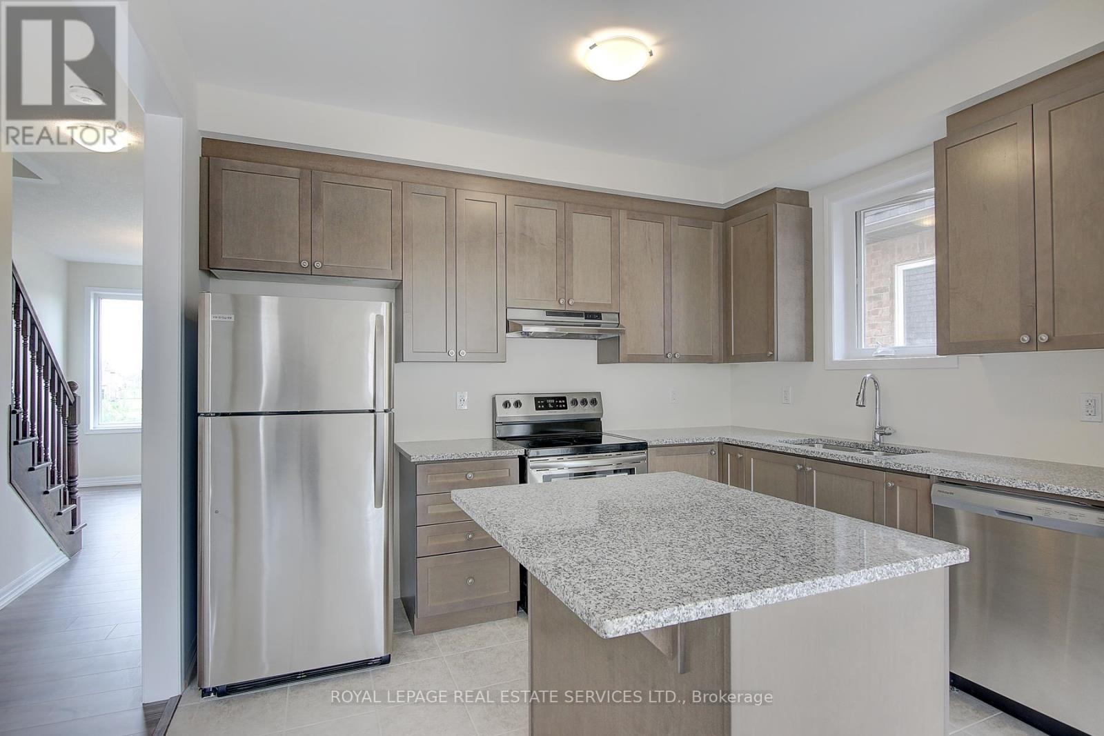 












8 - 3256 CHARLES FAY PASSAGE

,
Oakville,




Ontario
L6M1S2

