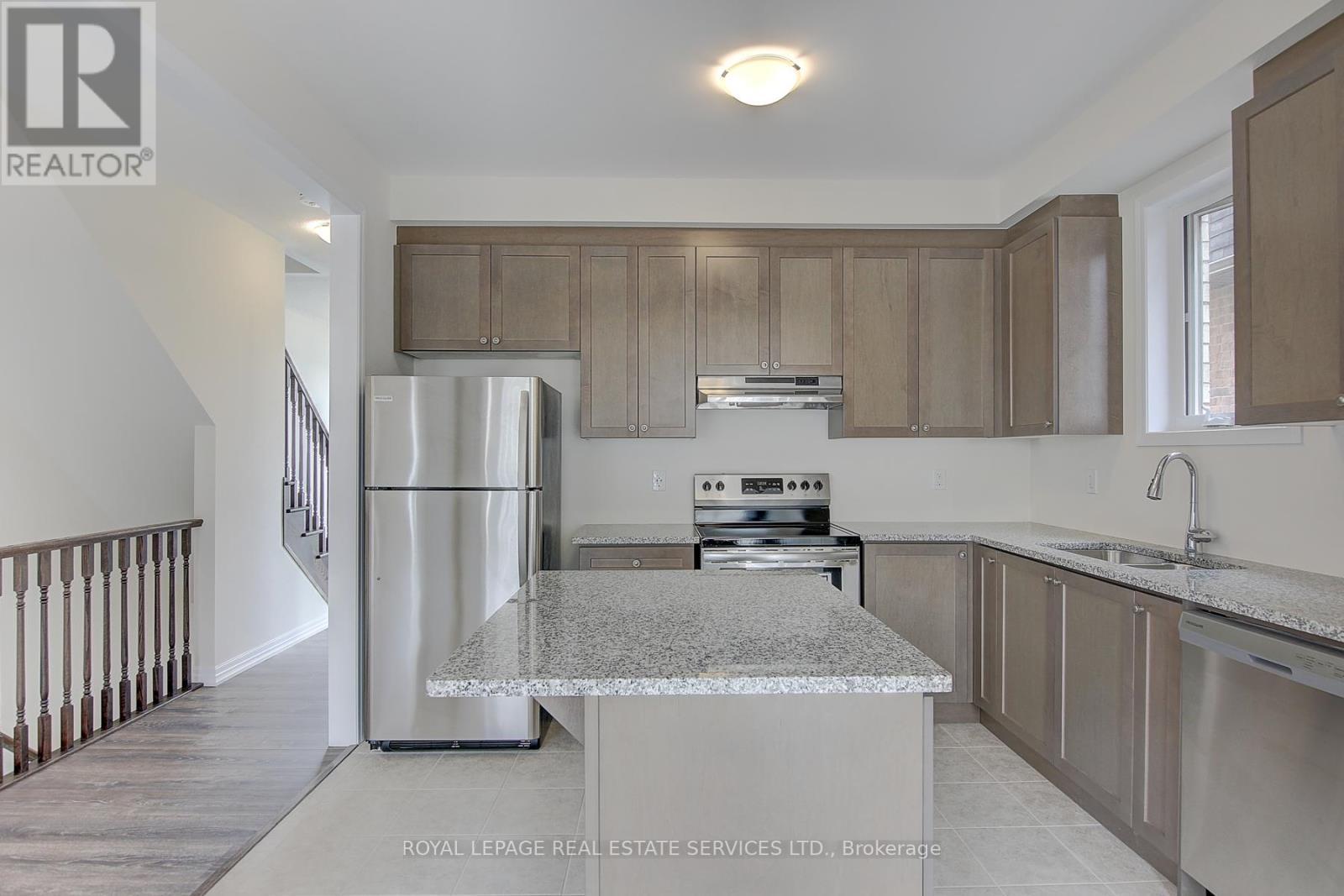 












8 - 3256 CHARLES FAY PASSAGE

,
Oakville,




Ontario
L6M1S2

