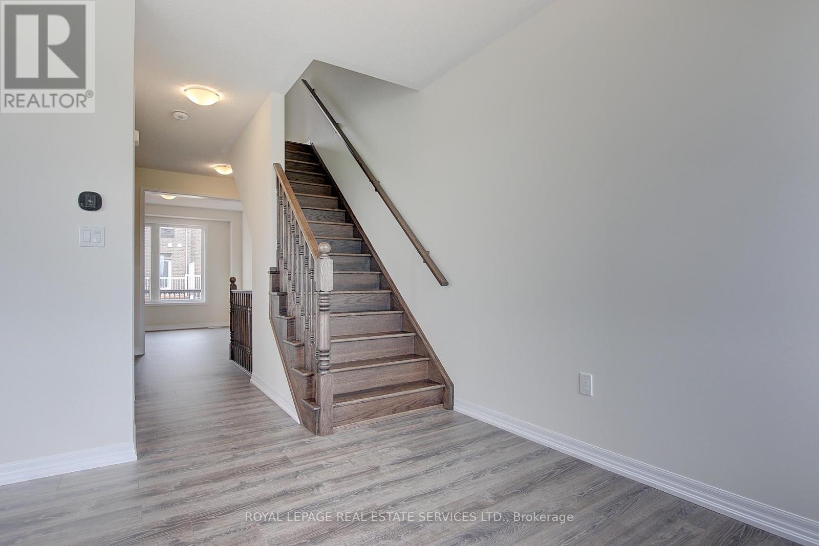 












8 - 3256 CHARLES FAY PASSAGE

,
Oakville,




Ontario
L6M1S2


