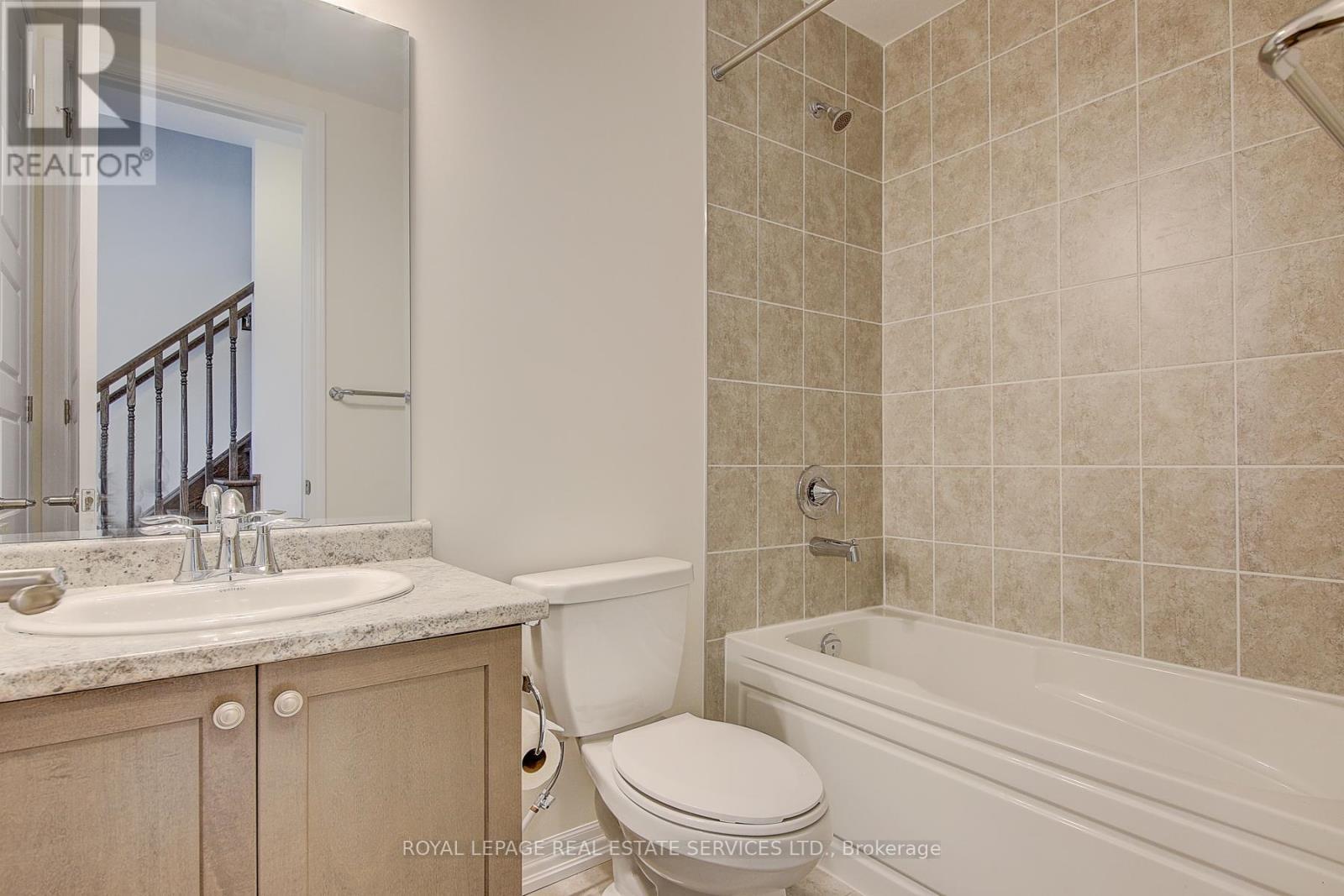 












8 - 3256 CHARLES FAY PASSAGE

,
Oakville,




Ontario
L6M1S2


