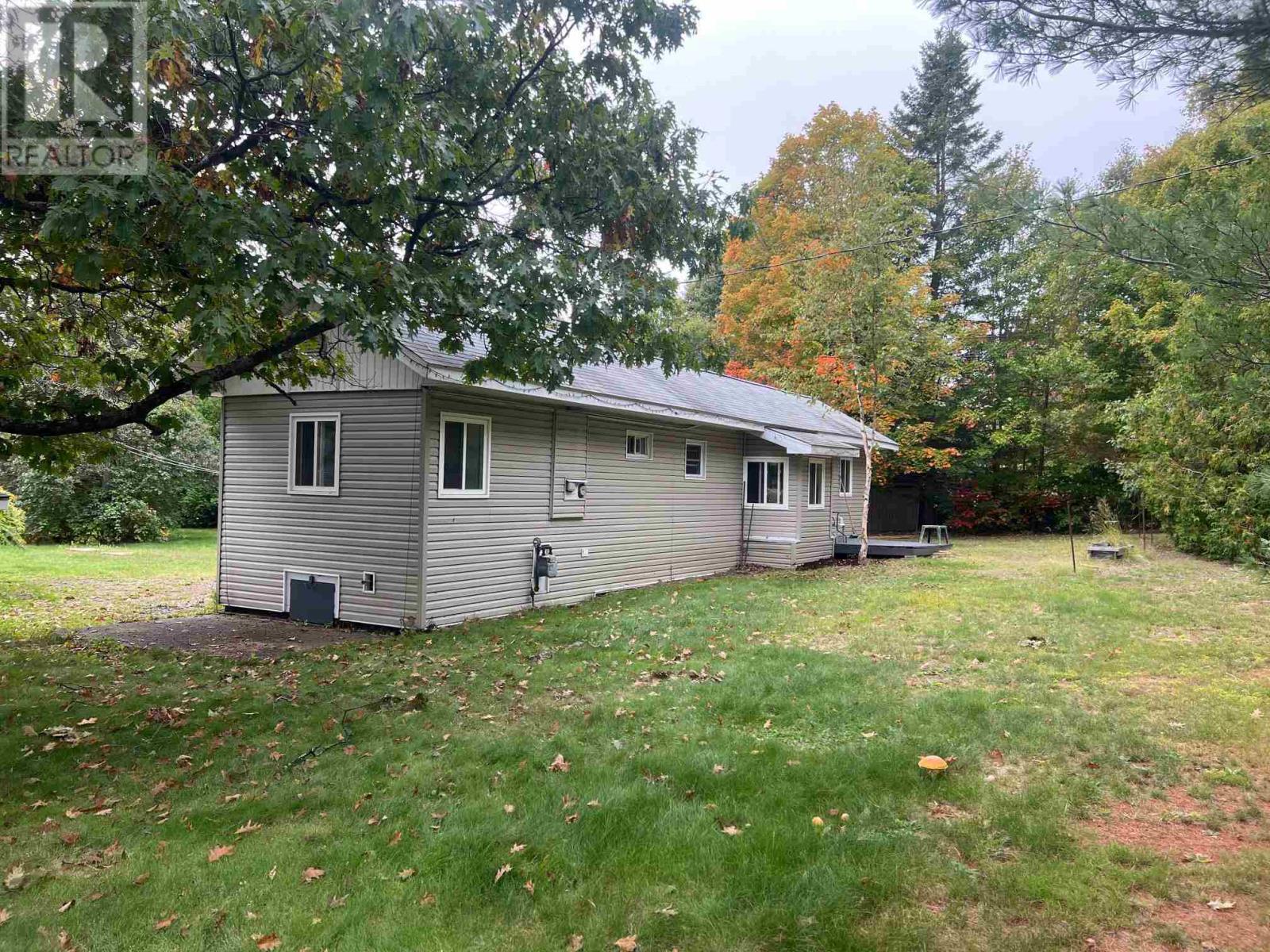 












6 Oak

,
Blind River,




Ontario
P0R1B0

