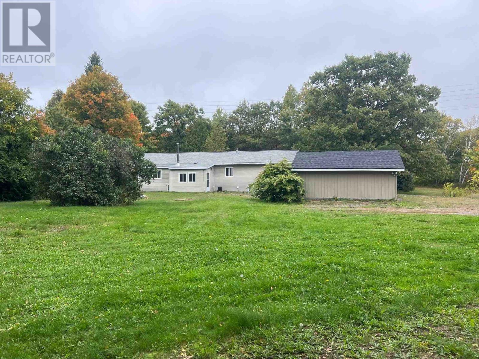 












6 Oak

,
Blind River,




Ontario
P0R1B0

