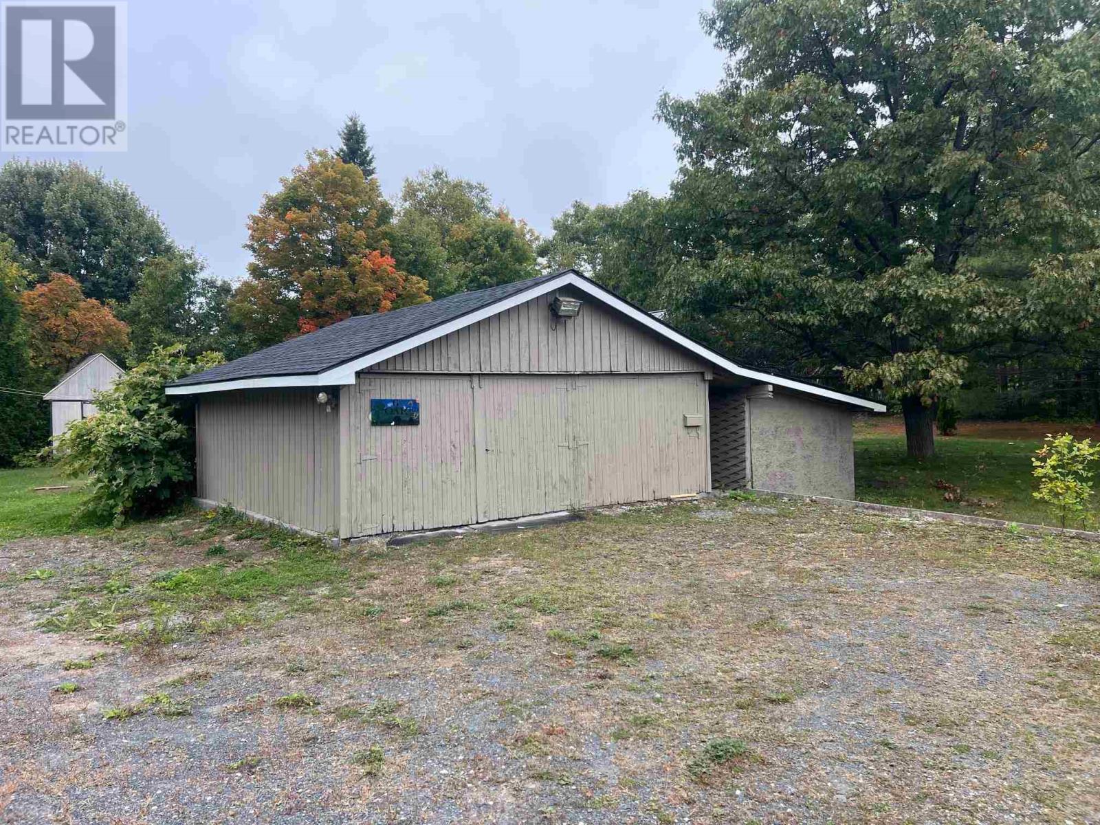 












6 Oak

,
Blind River,




Ontario
P0R1B0

