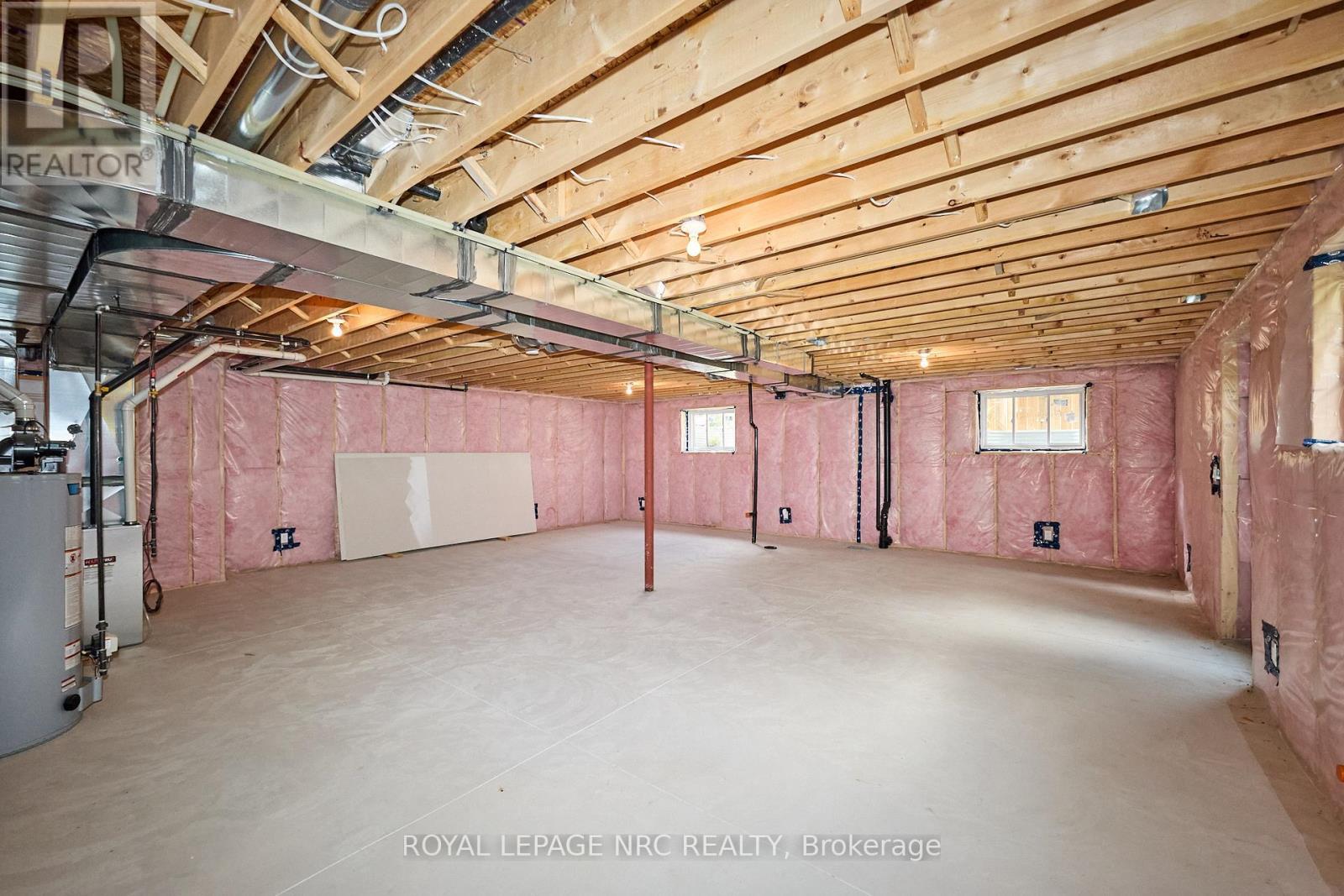 












17 GLENBARR ROAD

,
St. Catharines (Glendale/Glenridge),




Ontario
L2T1Y2

