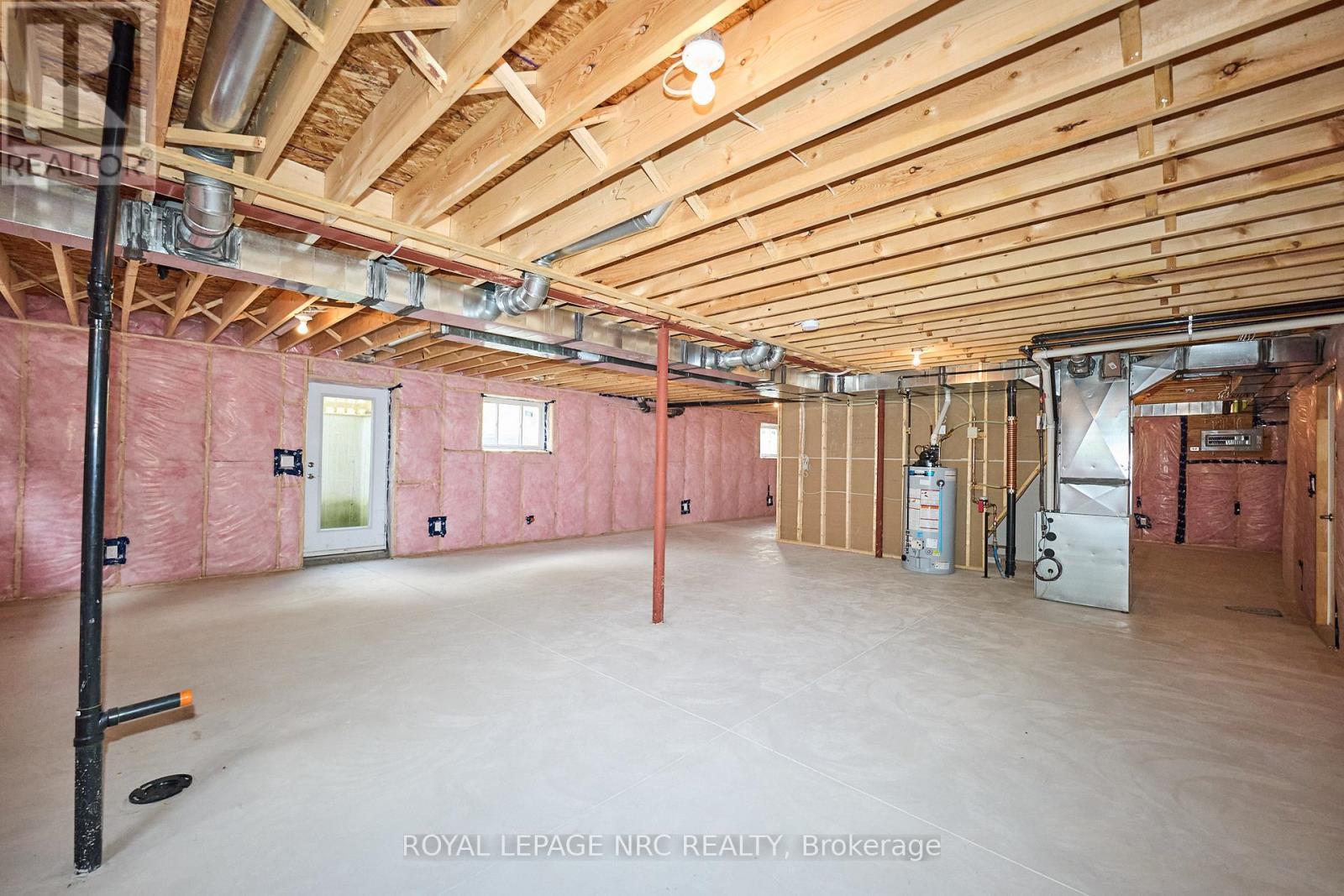 












17 GLENBARR ROAD

,
St. Catharines (Glendale/Glenridge),




Ontario
L2T1Y2

