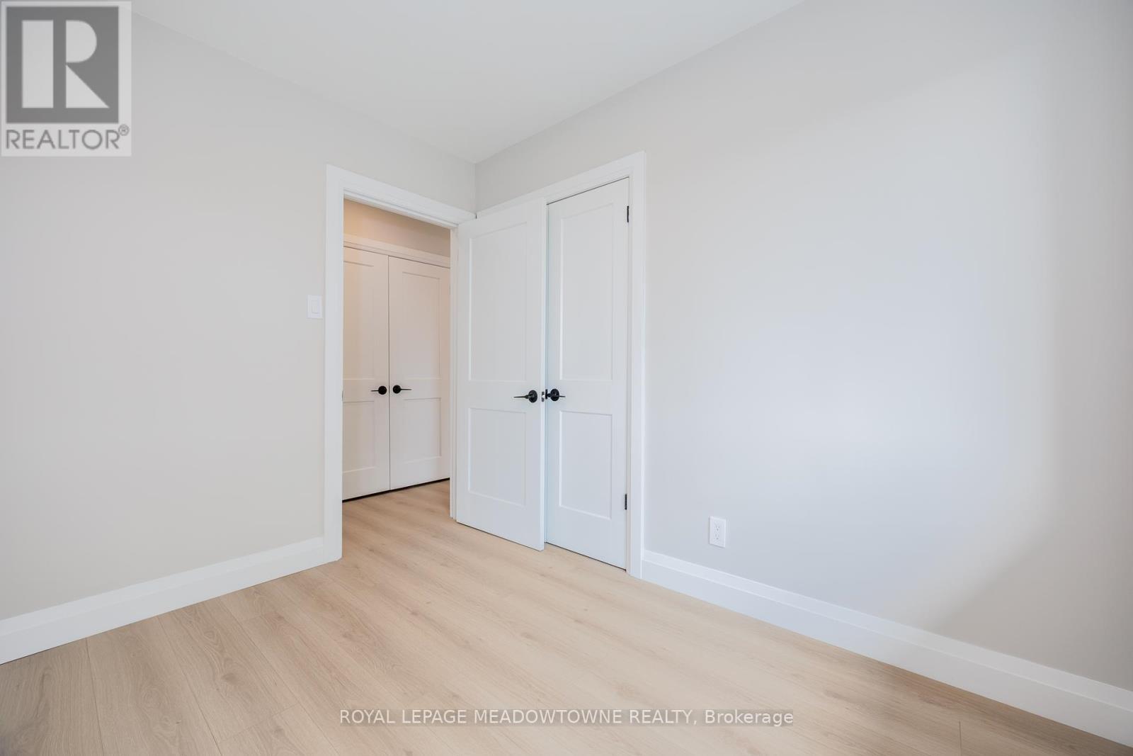 












92 THE WESTWAY

,
Toronto,




Ontario
M9P2B2

