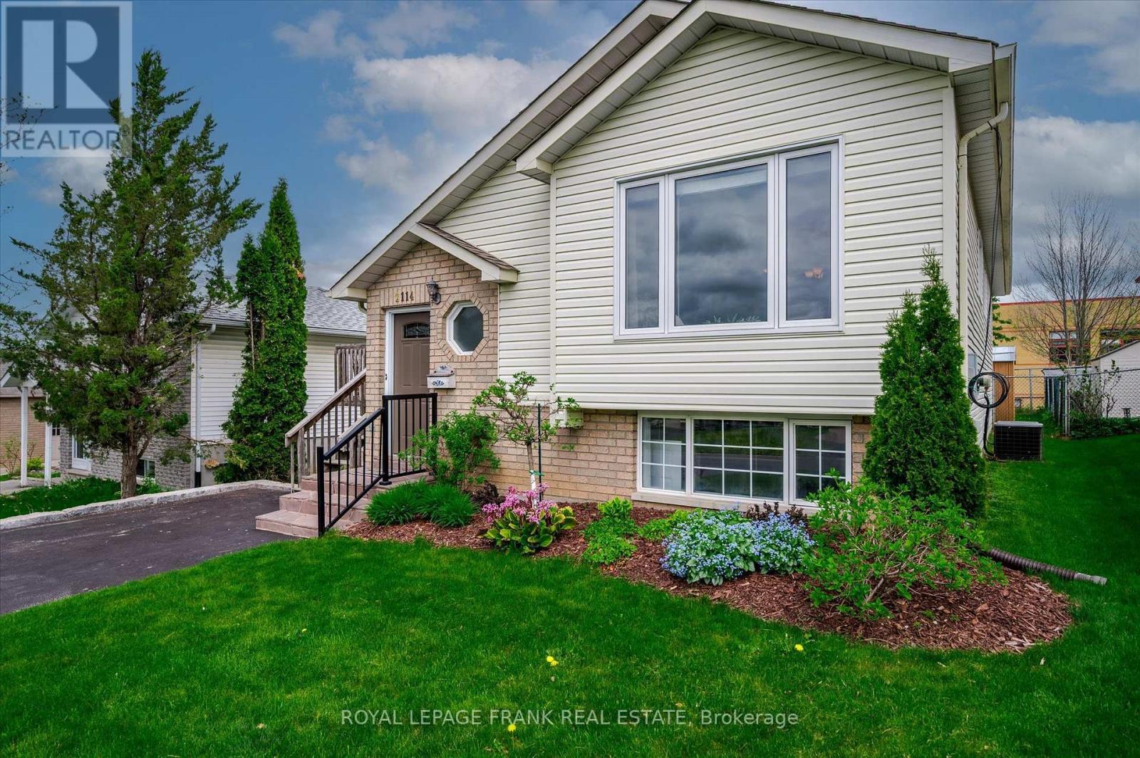 












2114 EASTHILL DRIVE

,
Peterborough (Ashburnham Ward 4),




Ontario
K9L1Y8

