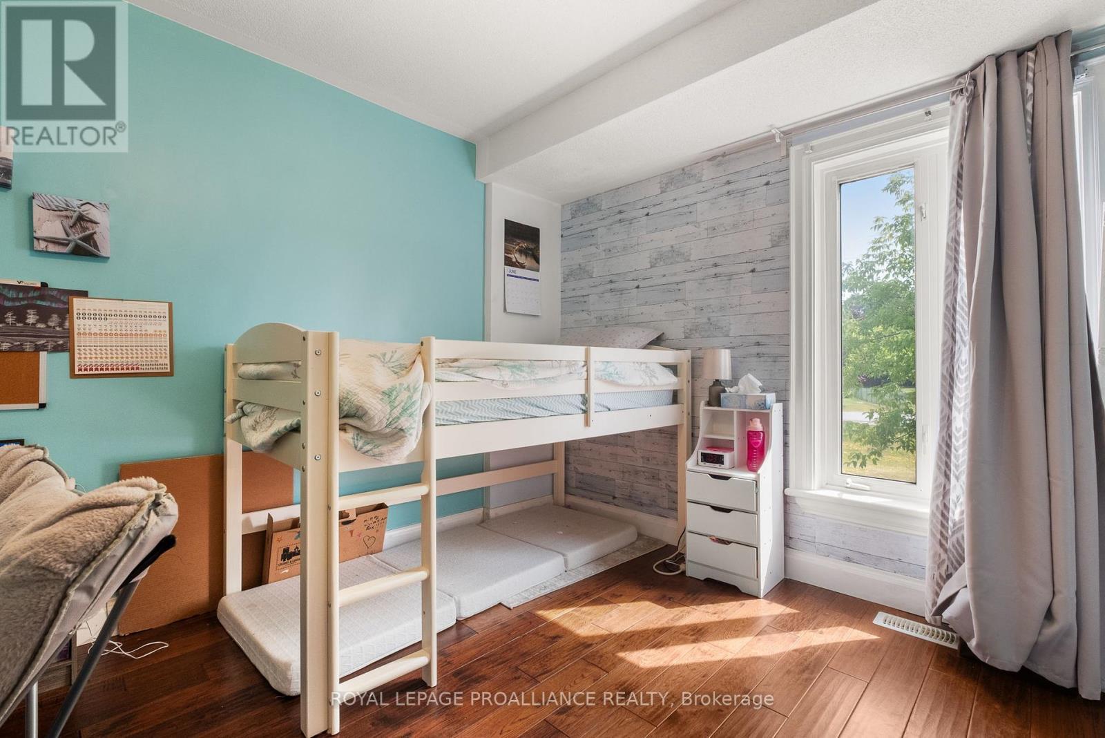












8 ORIOLE CRESCENT

,
Hamilton Township (Baltimore),




Ontario
K0K1C0


