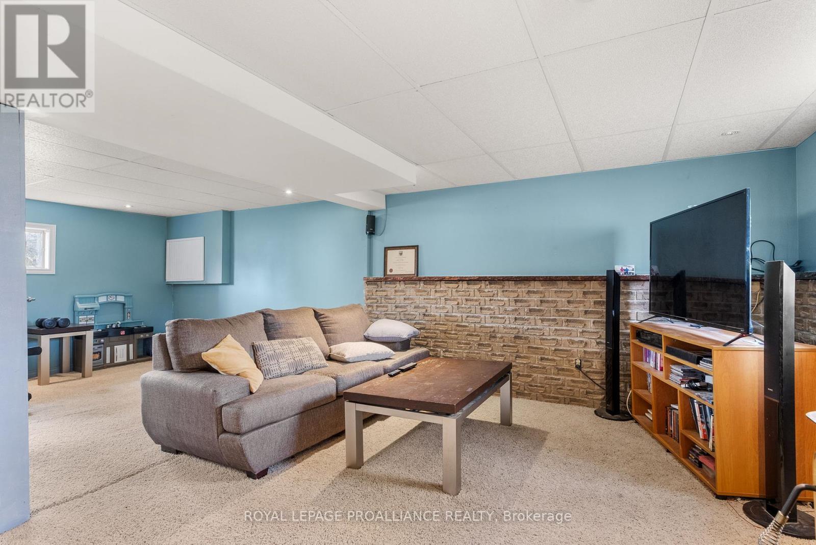 












8 ORIOLE CRESCENT

,
Hamilton Township (Baltimore),




Ontario
K0K1C0

