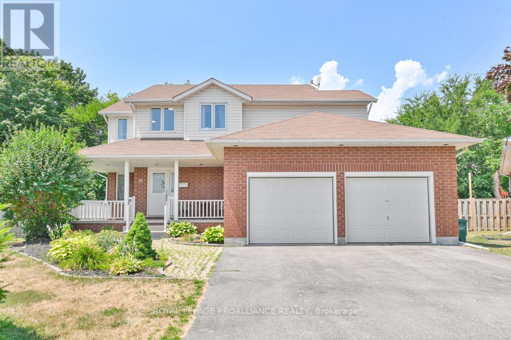 












35 LORAINE AVENUE

,
Quinte West (Trenton Ward),




Ontario
K8V6R4

