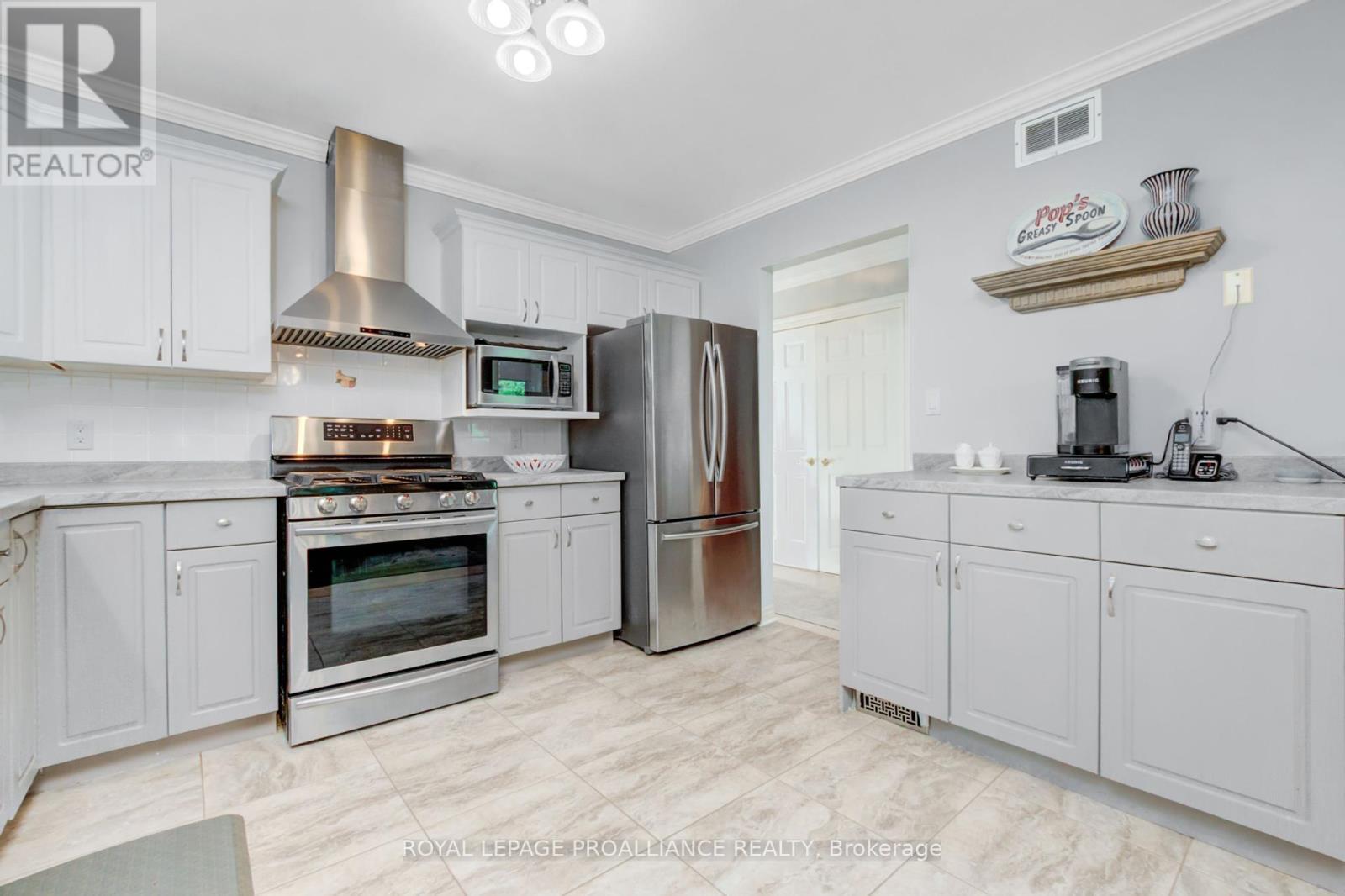 












25 MILLS ROAD

,
Brighton,




Ontario
K0K1H0

