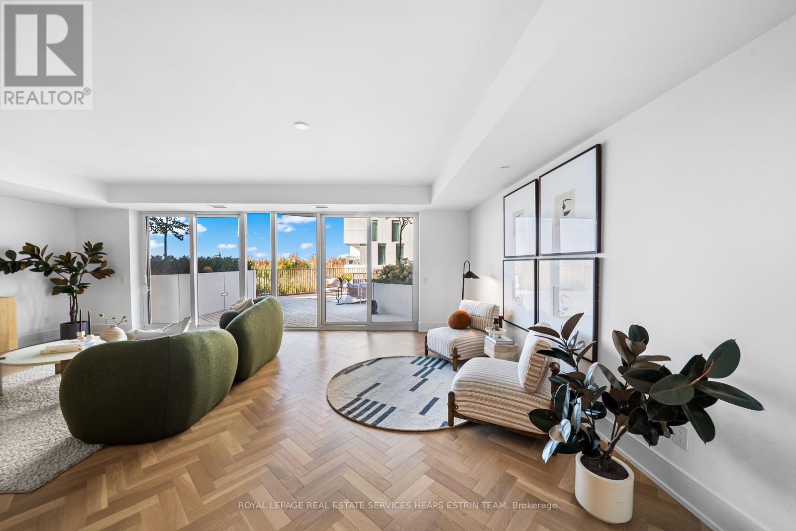 












213 - 155 MERCHANTS' WHARF

,
Toronto,




Ontario
M5A0Y4

