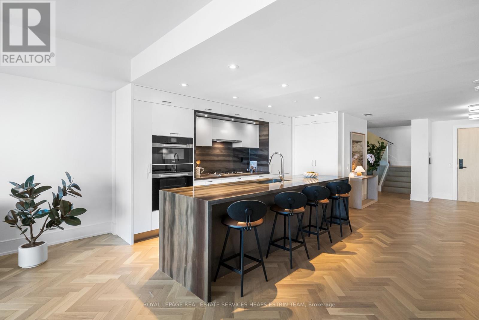 












213 - 155 MERCHANTS' WHARF

,
Toronto,




Ontario
M5A0Y4

