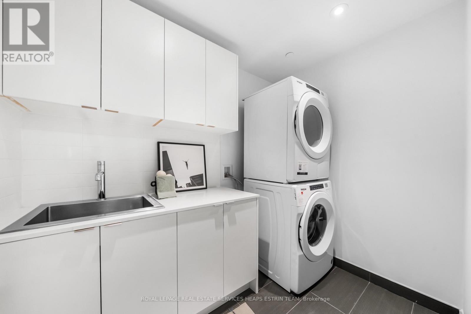 












213 - 155 MERCHANTS' WHARF

,
Toronto,




Ontario
M5A0Y4

