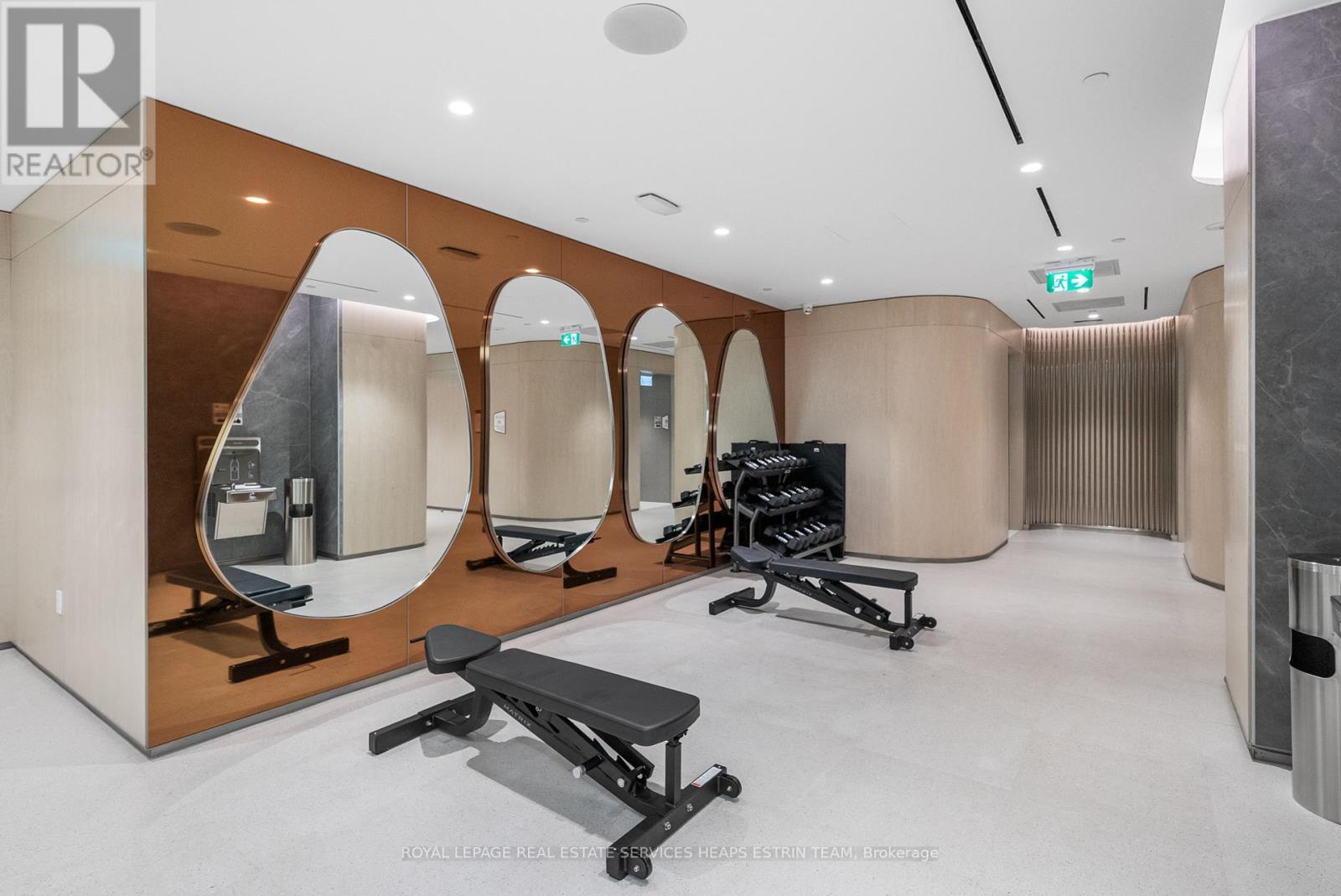 












213 - 155 MERCHANTS' WHARF

,
Toronto,




Ontario
M5A0Y4

