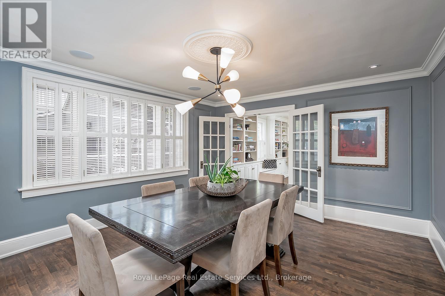 












53 THOMAS STREET

,
Oakville (OO Old Oakville),




Ontario
L6J3A2

