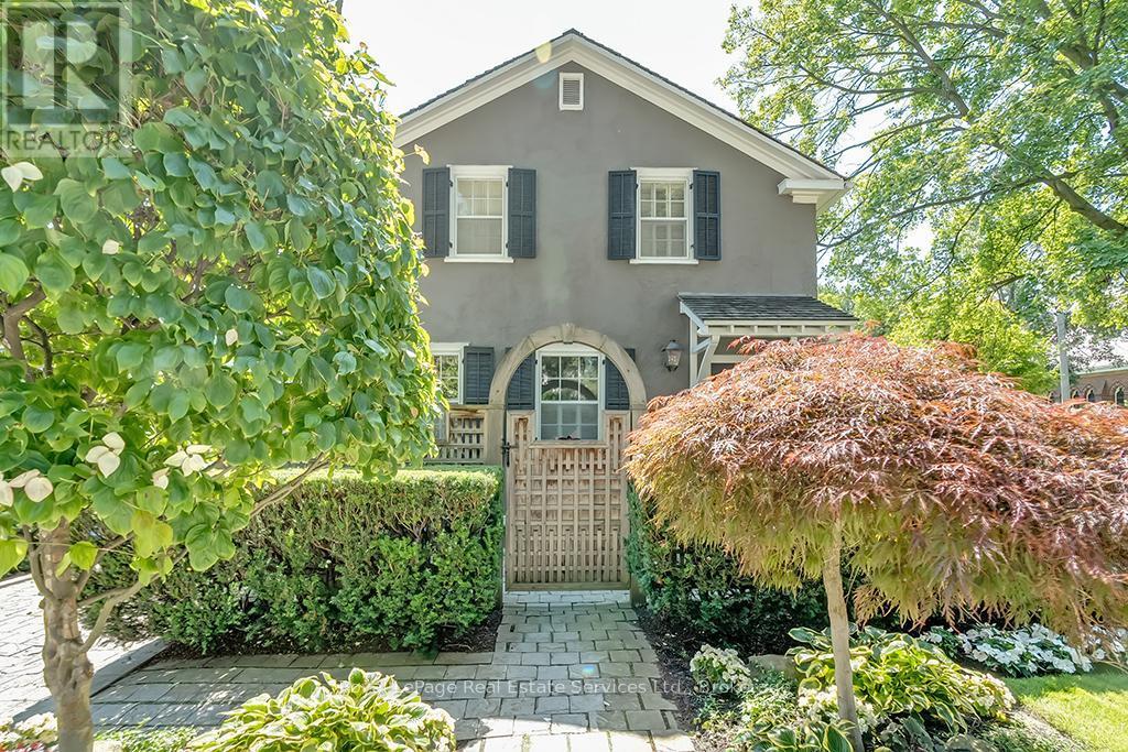 












53 THOMAS STREET

,
Oakville (OO Old Oakville),




Ontario
L6J3A2

