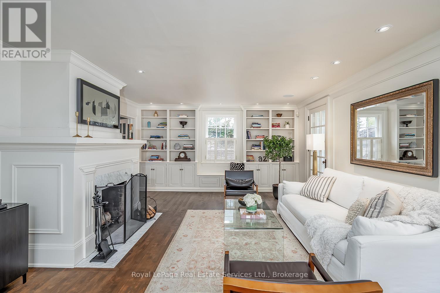 












53 THOMAS STREET

,
Oakville (OO Old Oakville),




Ontario
L6J3A2

