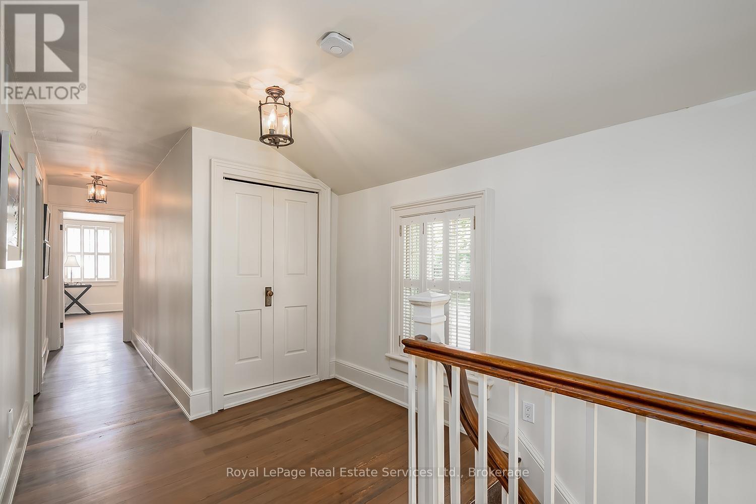 












53 THOMAS STREET

,
Oakville (OO Old Oakville),




Ontario
L6J3A2

