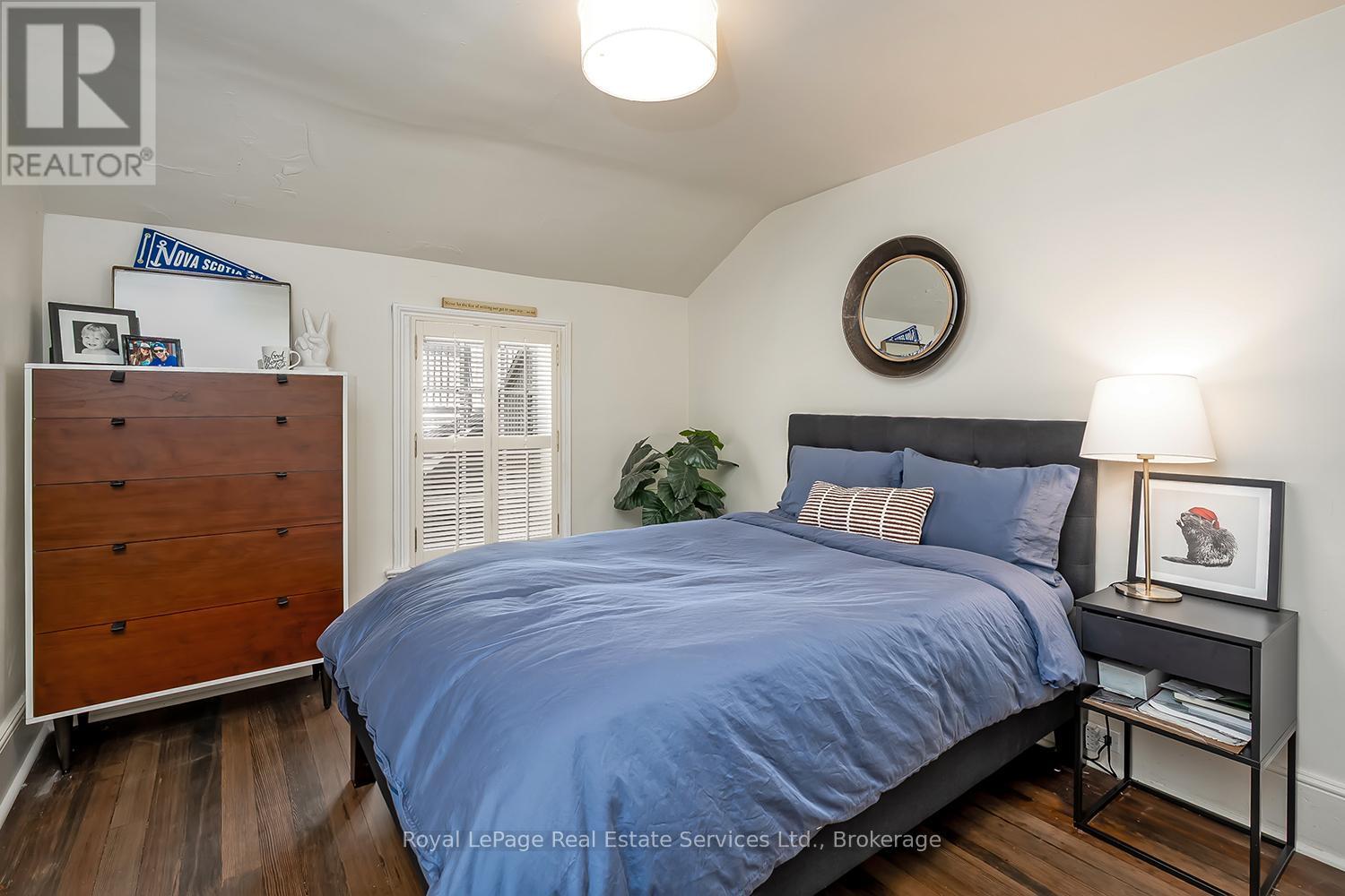 












53 THOMAS STREET

,
Oakville (OO Old Oakville),




Ontario
L6J3A2

