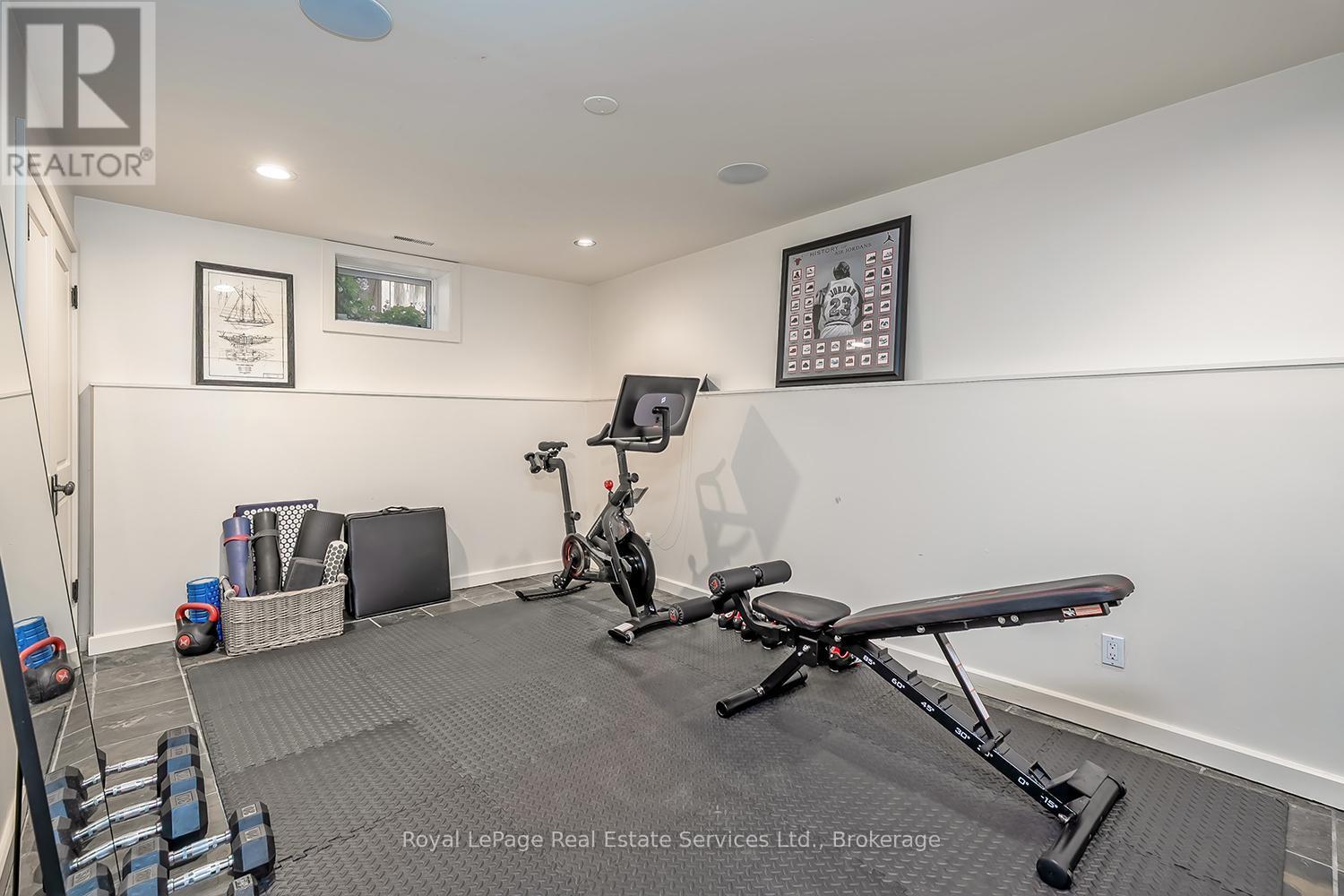 












53 THOMAS STREET

,
Oakville (OO Old Oakville),




Ontario
L6J3A2

