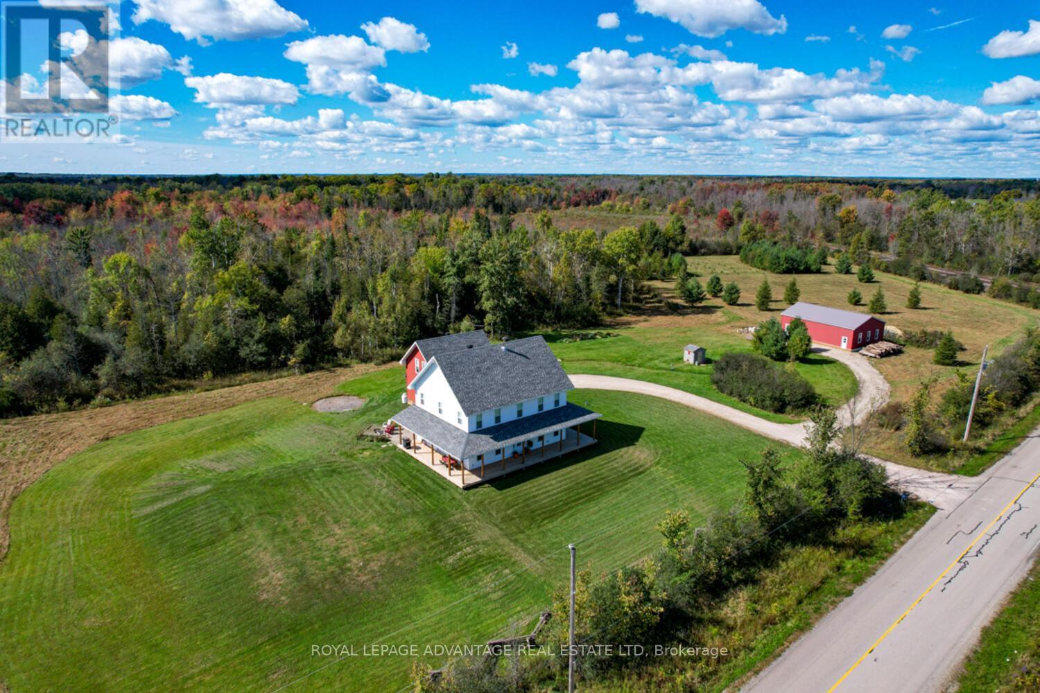 












455 CHURCHILL ROAD

,
Drummond/North Elmsley,




Ontario
K7A4S4

