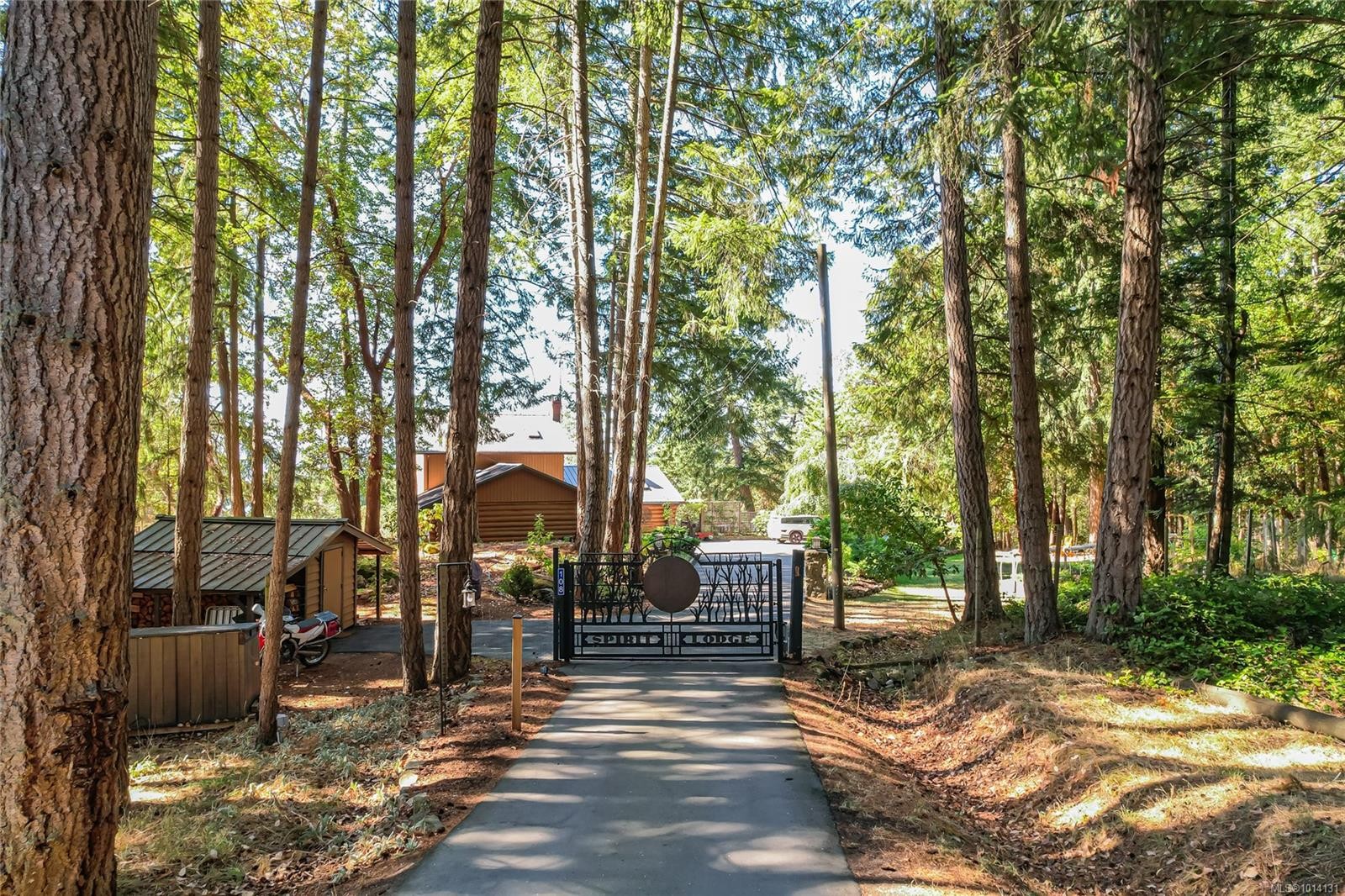 









108


Tern

Rd,
Salt Spring,




BC
V8K 1G9


