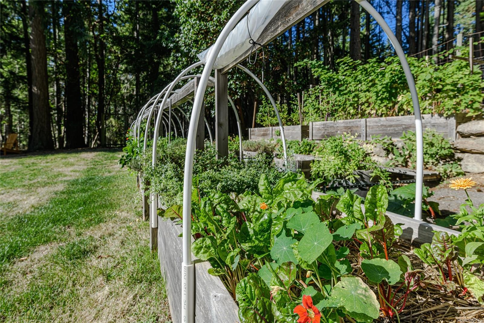 









108


Tern

Rd,
Salt Spring,




BC
V8K 1G9

