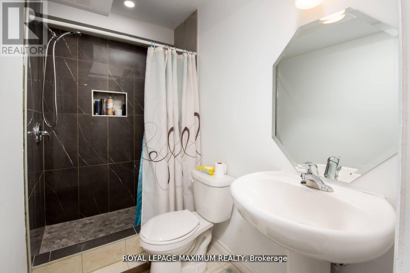 












8 - 31 TOWNLINE

,
Orangeville,




Ontario
L9W2K7

