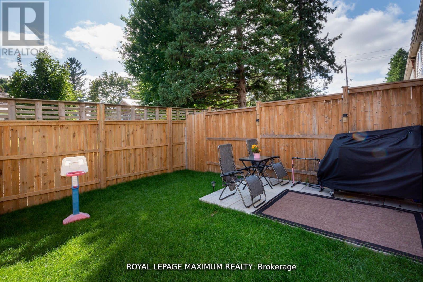 












8 - 31 TOWNLINE

,
Orangeville,




Ontario
L9W2K7

