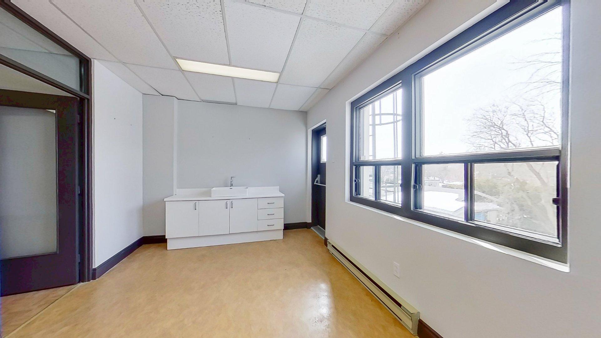 









954


Rue Labelle

,
Saint-Jérôme,




QC
J7Z5M8

