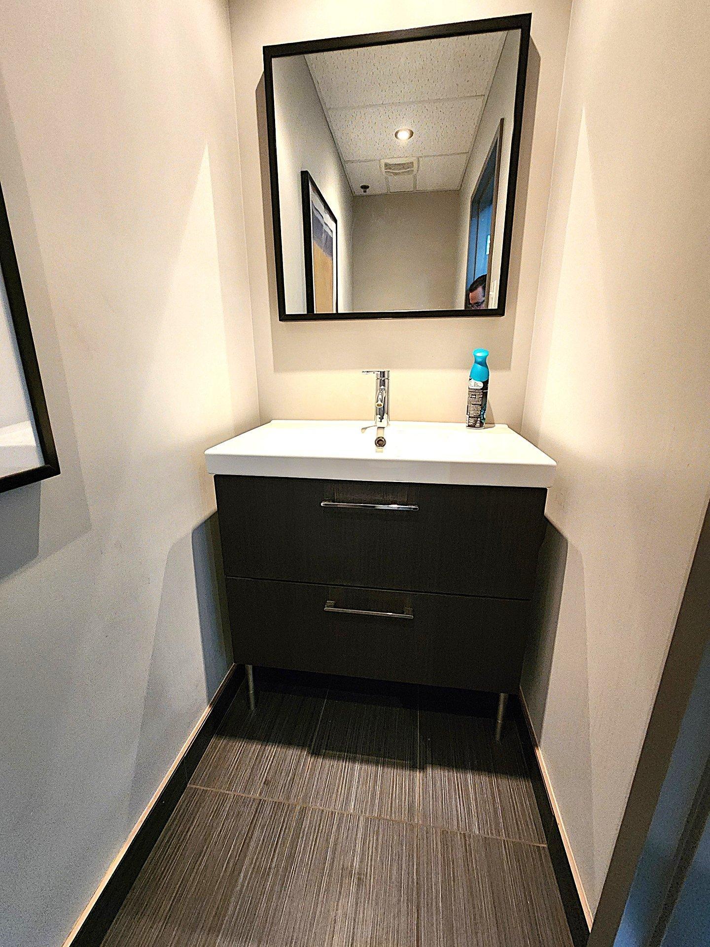 









2300A


Ch. St-François

,
Dorval,




QC
H9P1K2

