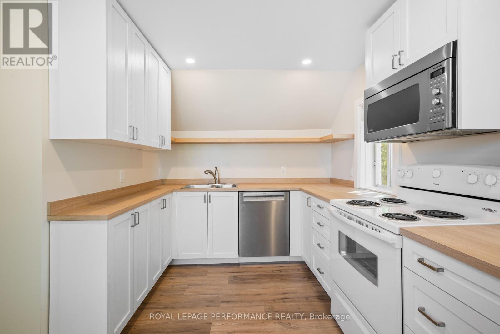 












137-139 MAIN STREET S

,
North Glengarry,




Ontario
K0C1A0

