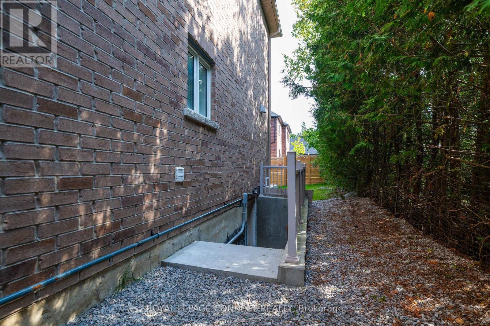 












BASEMENT - 3B GEORGE STREET

,
Innisfil,




Ontario
L0L1L0

