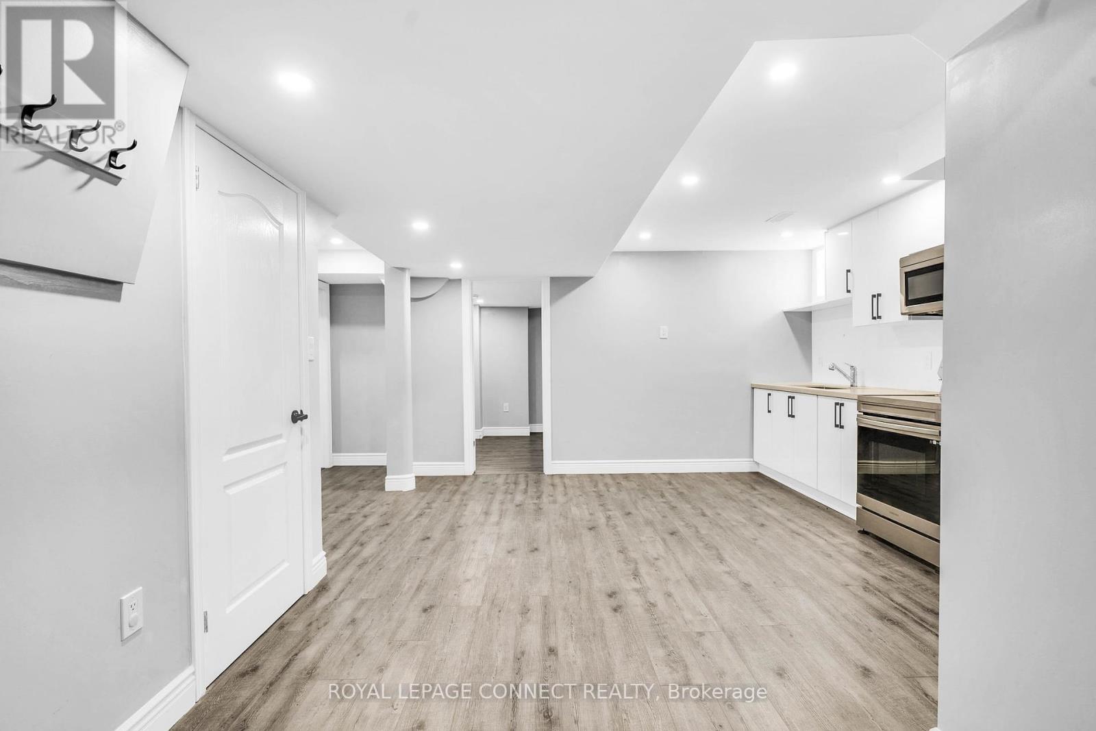 












BASEMENT - 3B GEORGE STREET

,
Innisfil,




Ontario
L0L1L0

