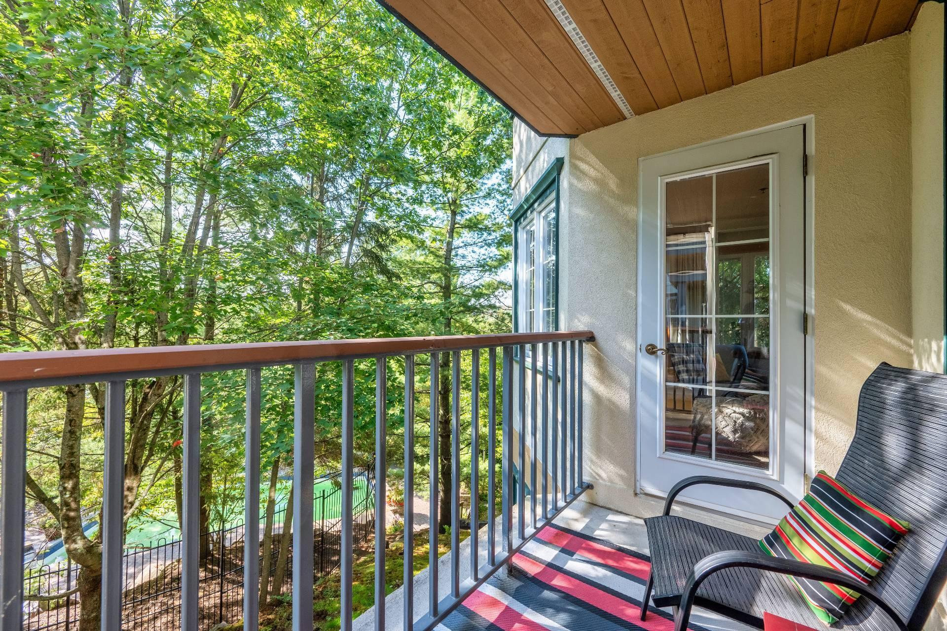 









140


Ch. au Pied-de-la-Montagne

, 313,
Mont-Tremblant,




QC
J8E3M2


