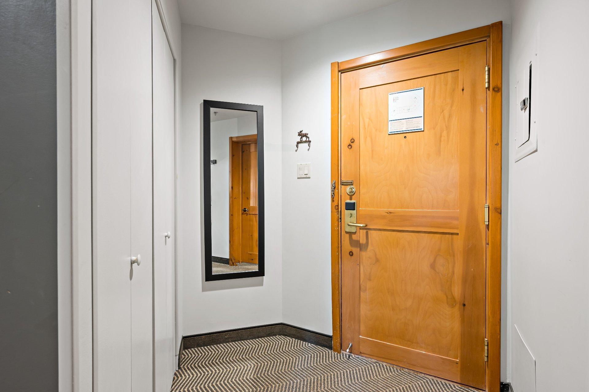 









140


Ch. au Pied-de-la-Montagne

, 313,
Mont-Tremblant,




QC
J8E3M2

