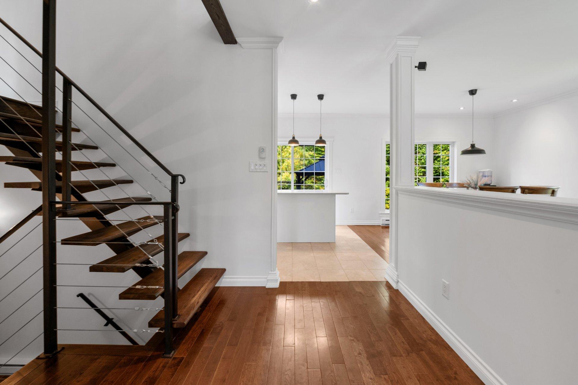 









739


Rue des Grands-Pins

,
Mont-Tremblant,




QC
J8E0B2

