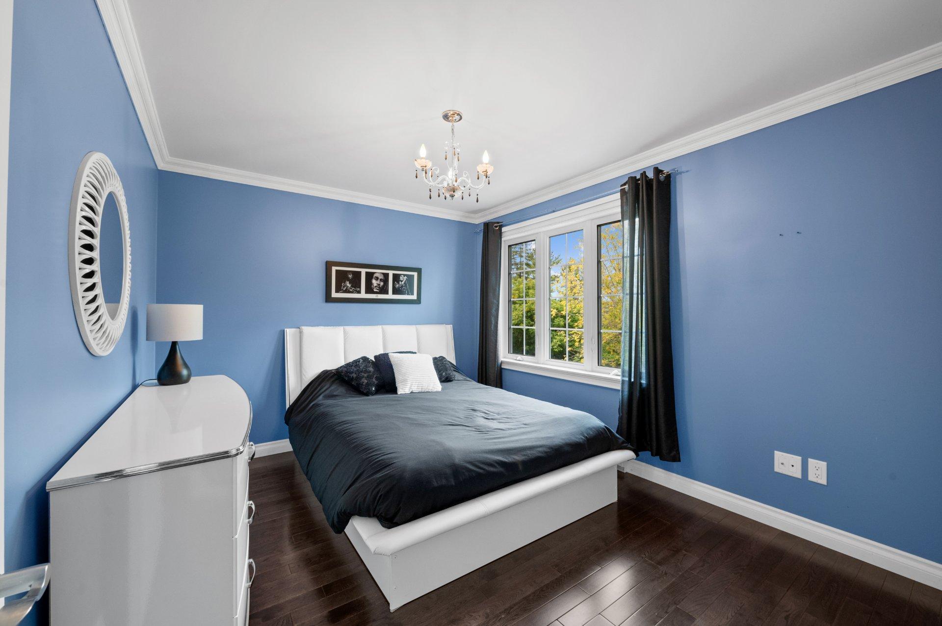 









739


Rue des Grands-Pins

,
Mont-Tremblant,




QC
J8E0B2

