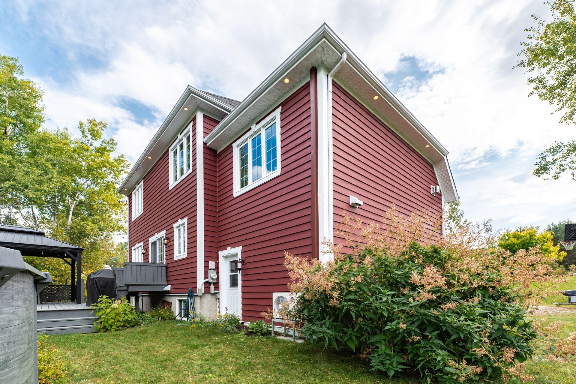 









739


Rue des Grands-Pins

,
Mont-Tremblant,




QC
J8E0B2

