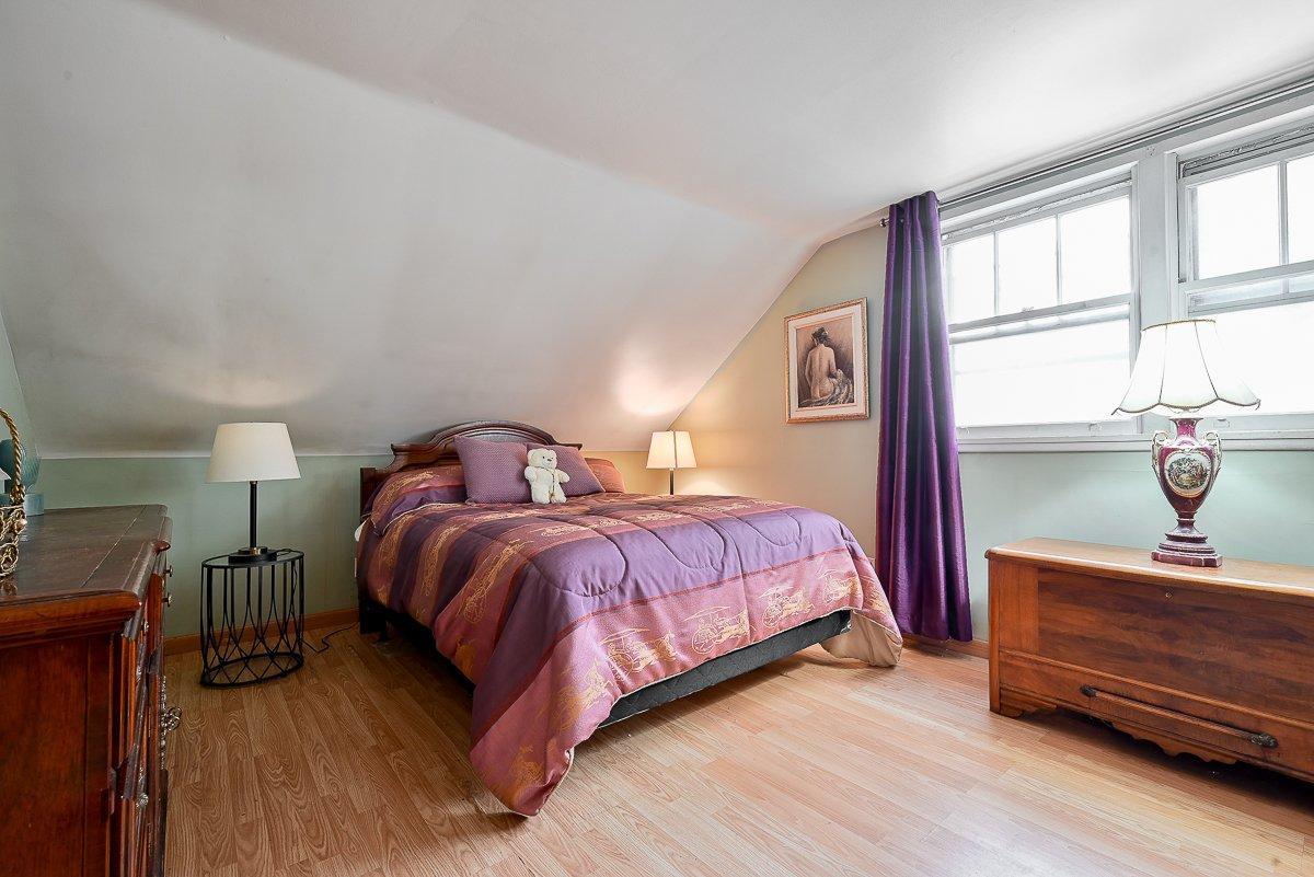 









545


Rue de Springfield

,
Longueuil (Greenfield Park),




QC
J4V1X9

