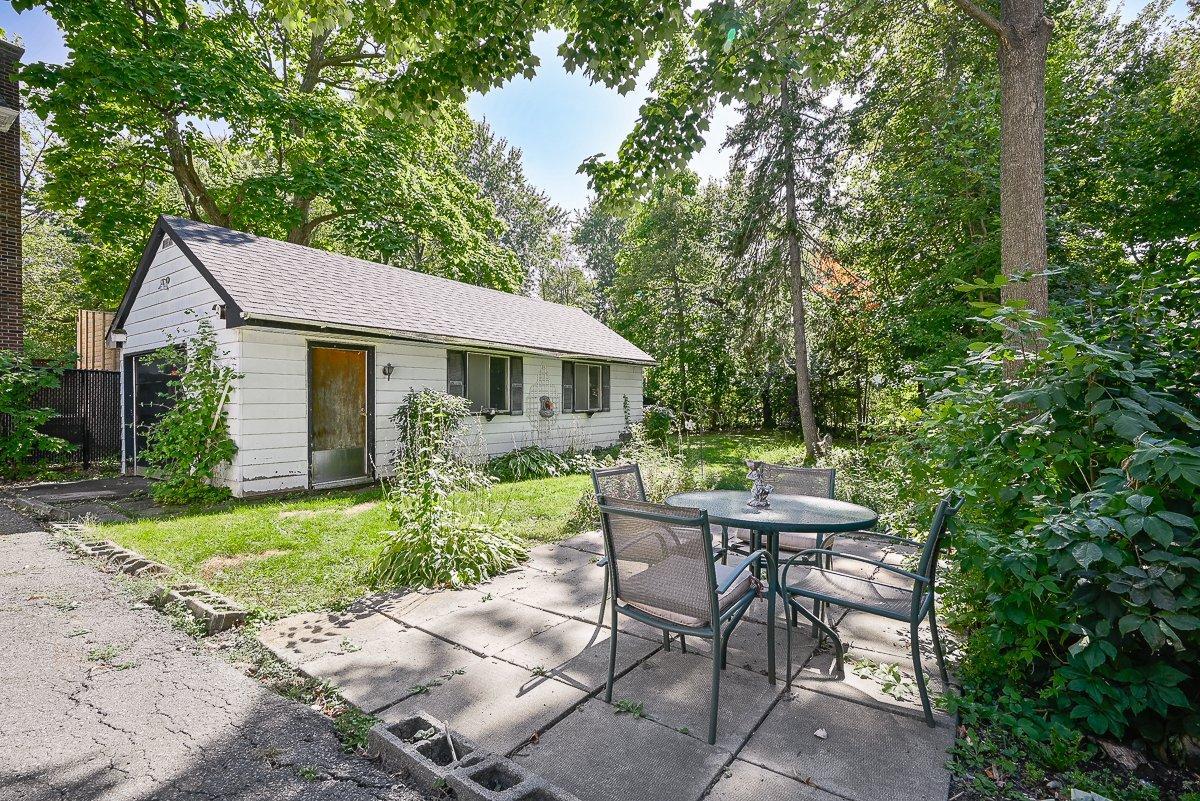 









545


Rue de Springfield

,
Longueuil (Greenfield Park),




QC
J4V1X9

