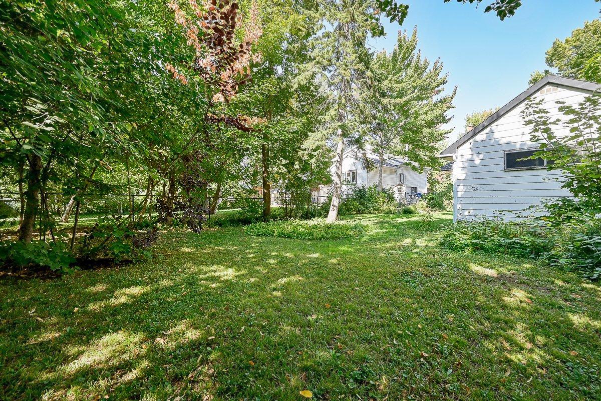 









545


Rue de Springfield

,
Longueuil (Greenfield Park),




QC
J4V1X9


