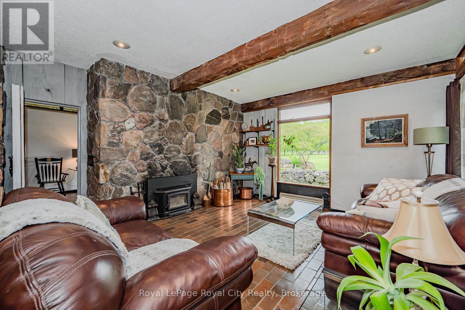 












1159 CAMPBELLVILLE ROAD

,
Milton,




Ontario
L0P1B0

