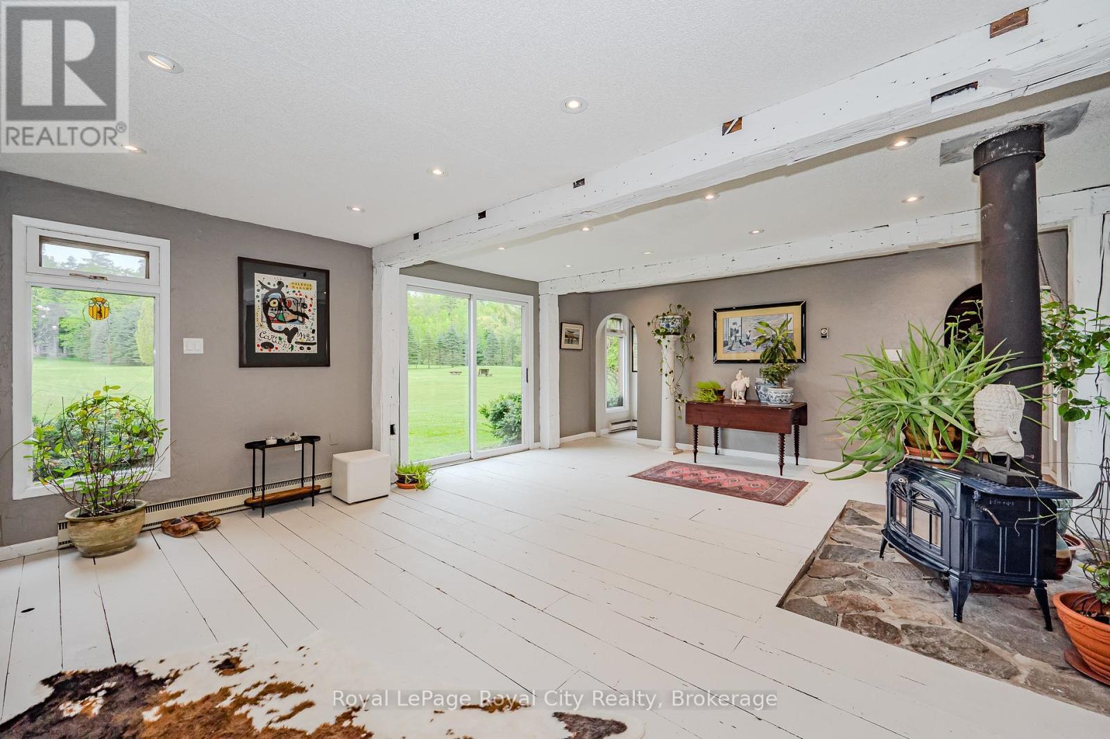 












1159 CAMPBELLVILLE ROAD

,
Milton,




Ontario
L0P1B0

