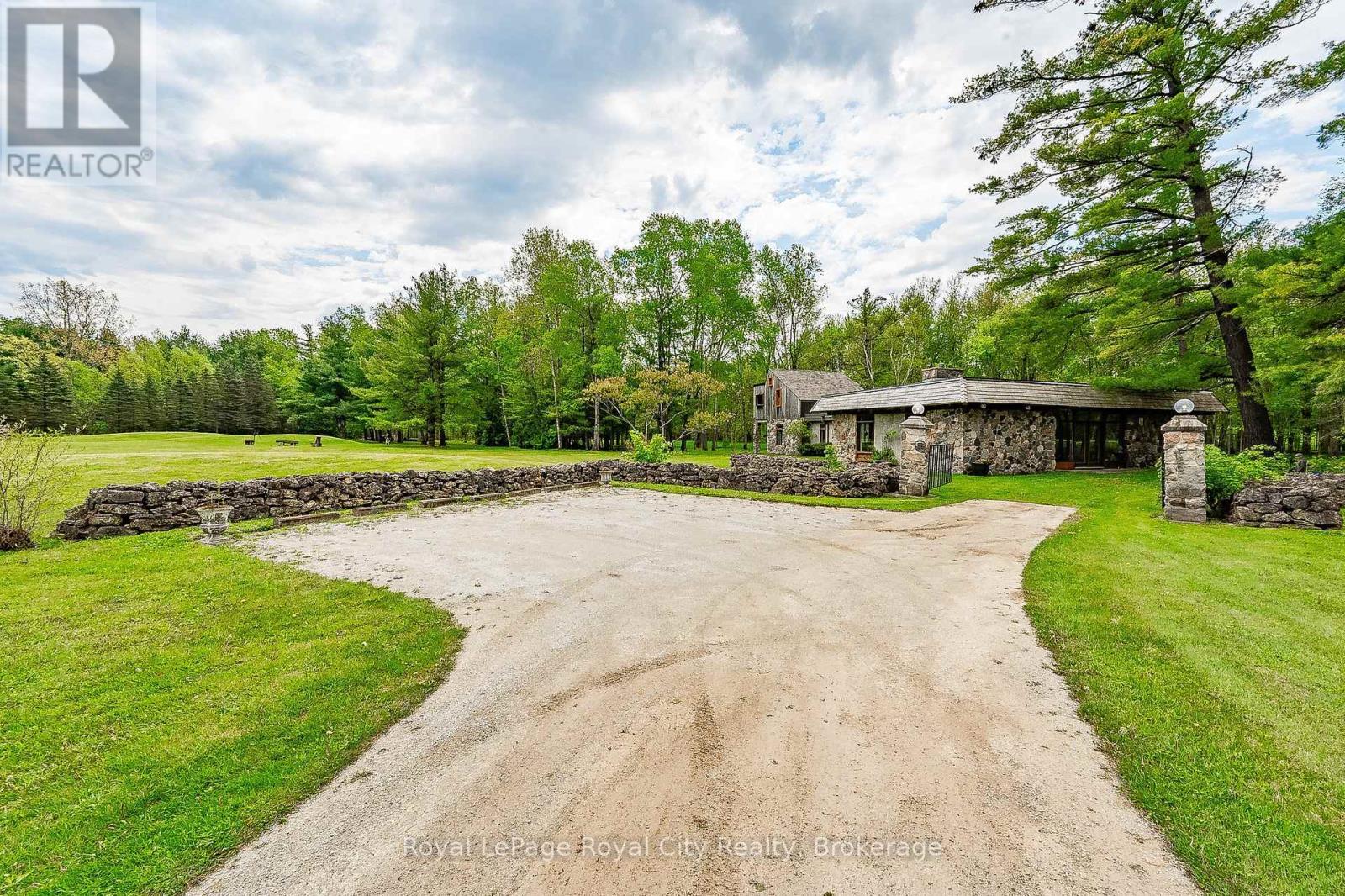 












1159 CAMPBELLVILLE ROAD

,
Milton,




Ontario
L0P1B0

