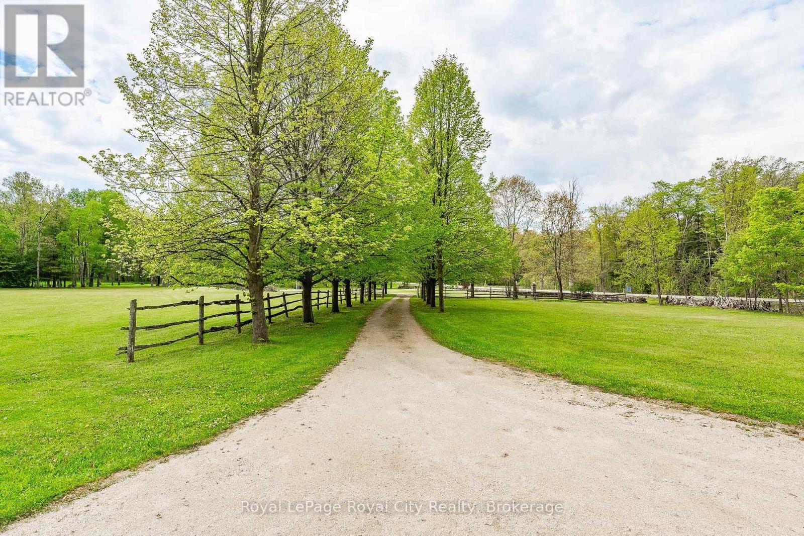 












1159 CAMPBELLVILLE ROAD

,
Milton,




Ontario
L0P1B0

